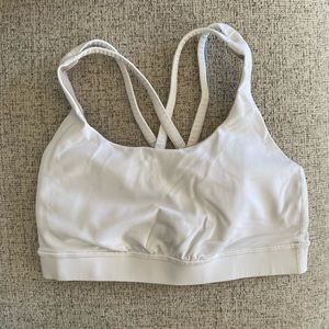 White Lululemon Energy Bra Size 4 NWOT